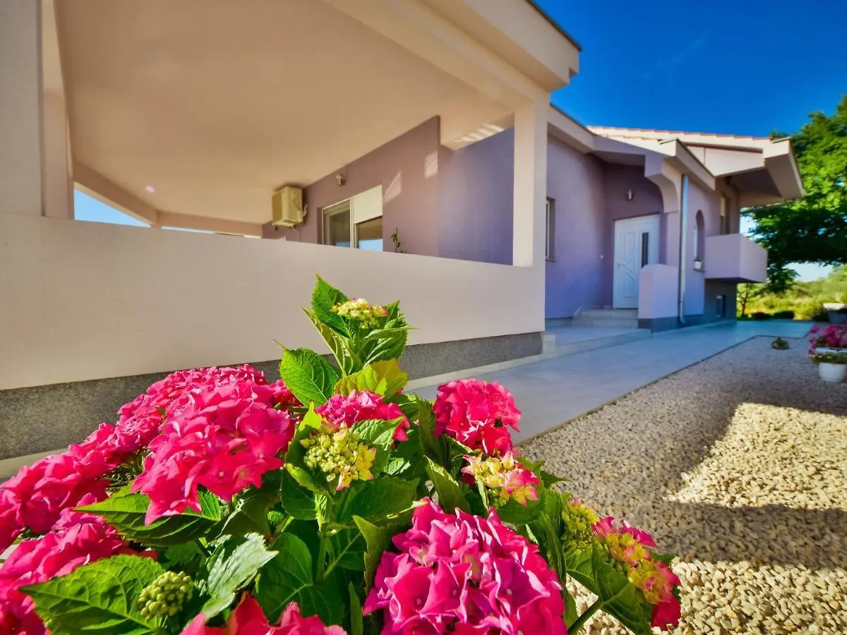 Holiday Home Anic By Interhome Smilcic