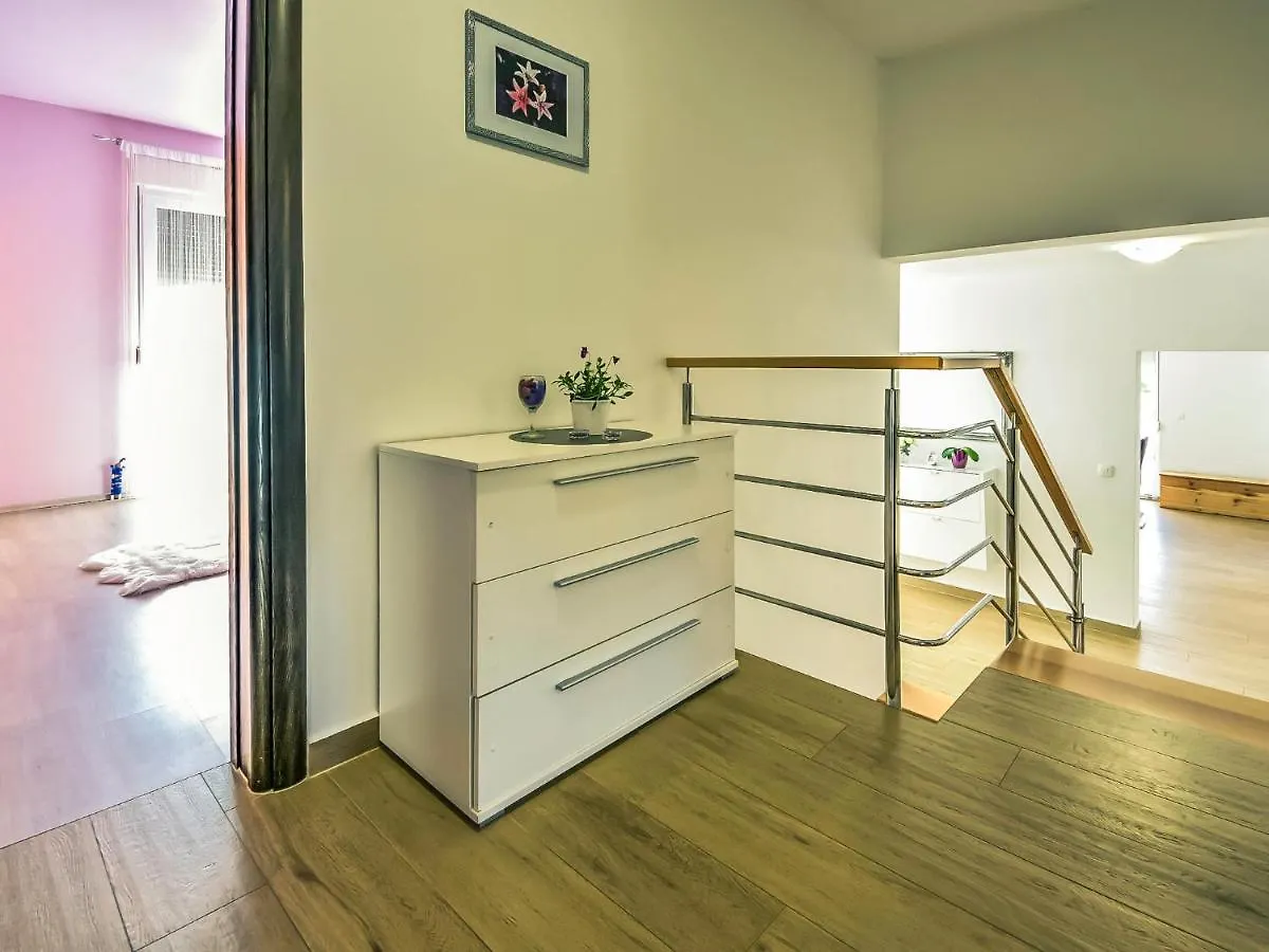 Holiday Home Anic By Interhome Smilcic